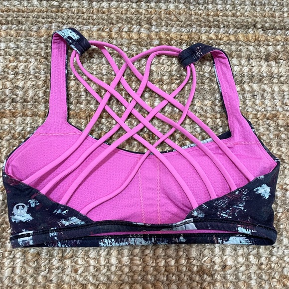 Lululemon sports bra - Picture 2 of 3